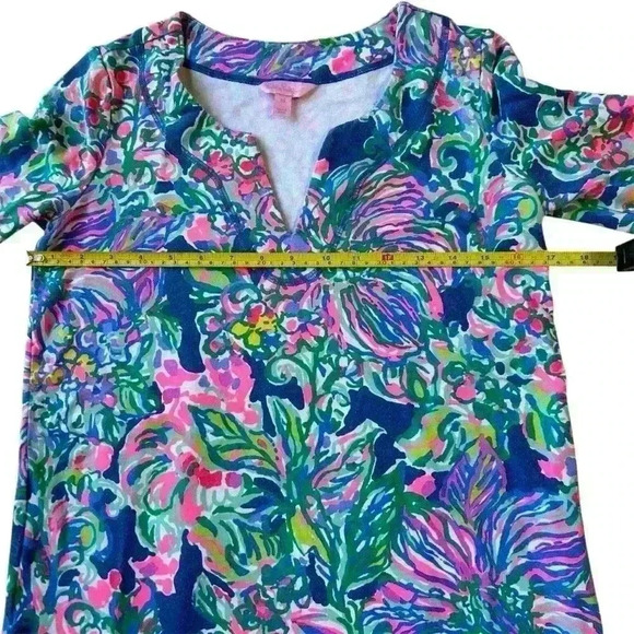 Lilly Pulitzer Justina UPF 50 Tunic Womens Size XS V-Neck Top - Picture 3 of 5